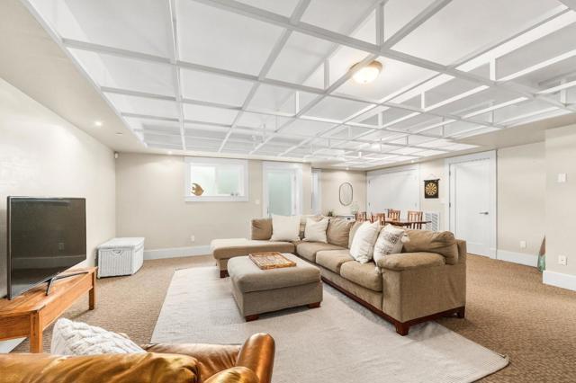 360 5th Avenue, Santa Cruz CA: https://media.crmls.org/mediaz/5edcad60-d722-46f9-bb97-2e1608b5fcff.jpg