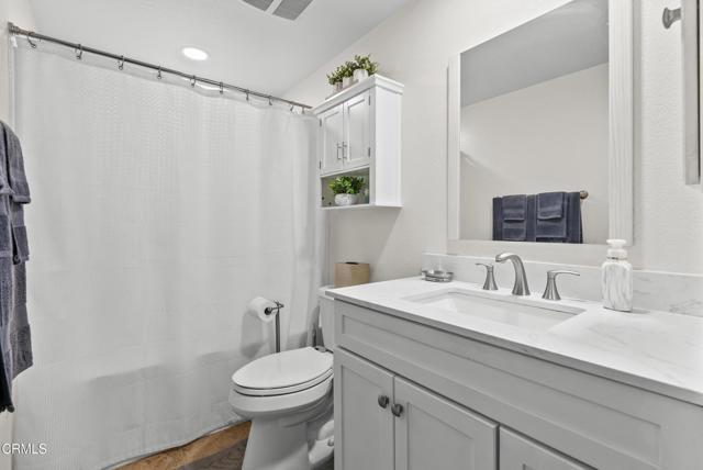1306 Bluejay Street, Fillmore CA: https://media.crmls.org/mediaz/5edcbf9f-c482-4aa1-b898-5c198fa26767.jpg