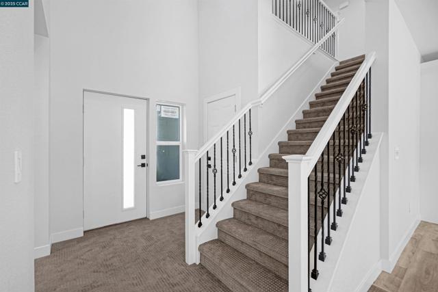 2722 Cowell Rd, Concord CA: https://media.crmls.org/mediaz/5edd6b51-a88c-4a3f-bf16-32d33fee78e7.jpg