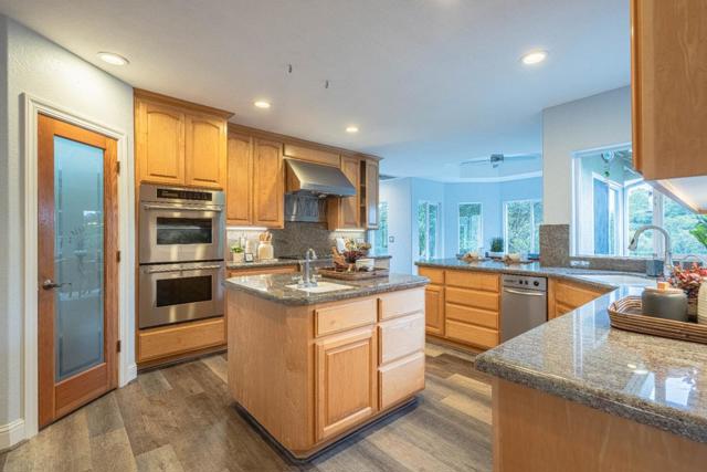 60 Brown Road, San Juan Bautista CA: https://media.crmls.org/mediaz/5ede6594-3662-44a5-a282-a3143b4da633.jpg