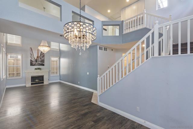 11927 Dapple Way, San Diego CA: https://media.crmls.org/mediaz/5ede98d2-10ac-4b3e-adb6-f023a085a710.jpg