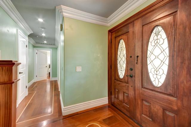895 Greenwich Drive, Gilroy CA: https://media.crmls.org/mediaz/5ee056a6-fb24-44a0-bc0c-870aab1395c5.jpg