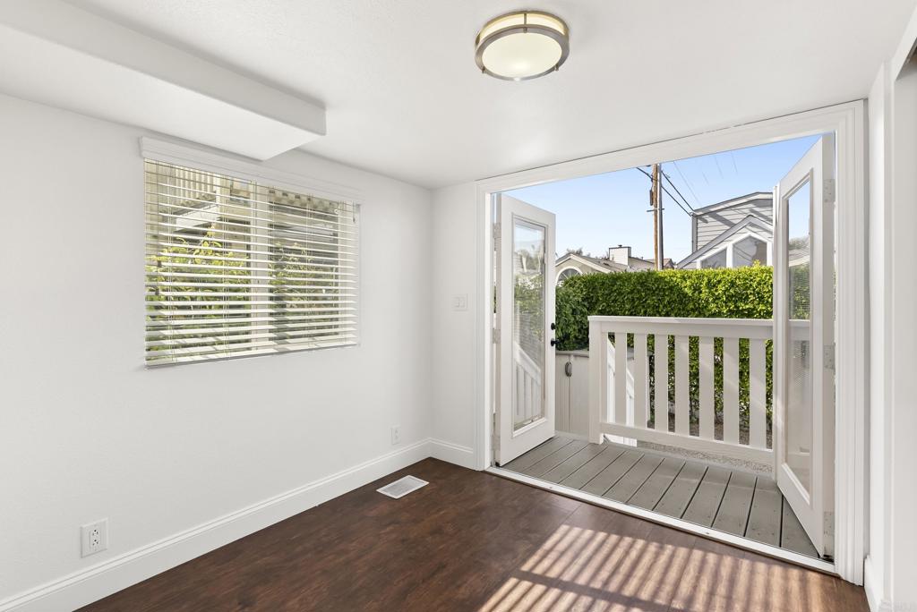 1624 Coast Highway 101 - photo 15
