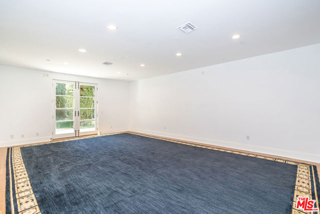 2167 Sheringham Lane, Los Angeles CA: https://media.crmls.org/mediaz/5ee17311-5728-453b-91a2-b088d10f3b64.jpg