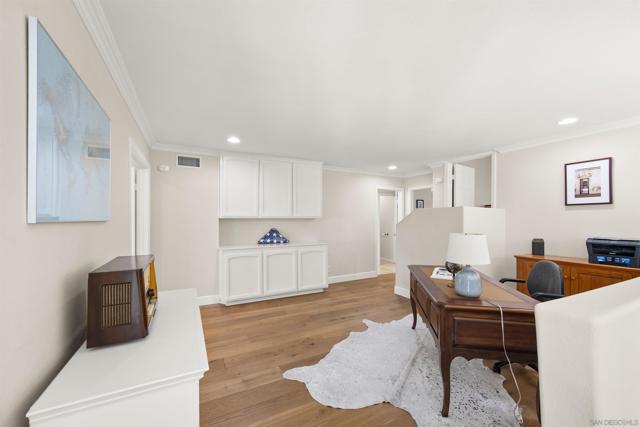 6968 Talisman Ct, San Diego CA: https://media.crmls.org/mediaz/5ee1dc9e-8f3c-4a97-9e9f-373d3a34540a.jpg