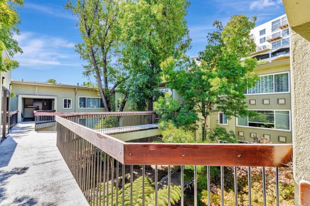 177 N El Camino Real, San Mateo CA: https://media.crmls.org/mediaz/5ee1faba-f622-44f9-ab8e-8fe37bb21d91.jpg