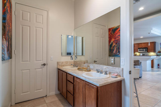 52280 Avenida Herrera, La Quinta CA: https://media.crmls.org/mediaz/5ee30171-5e25-461a-9dc1-24d11b407906.jpg