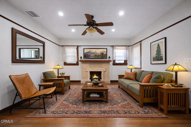 Detail Gallery Image 6 of 24 For 1607 N Avenue 54, Los Angeles,  CA 90042 - 4 Beds | 2 Baths