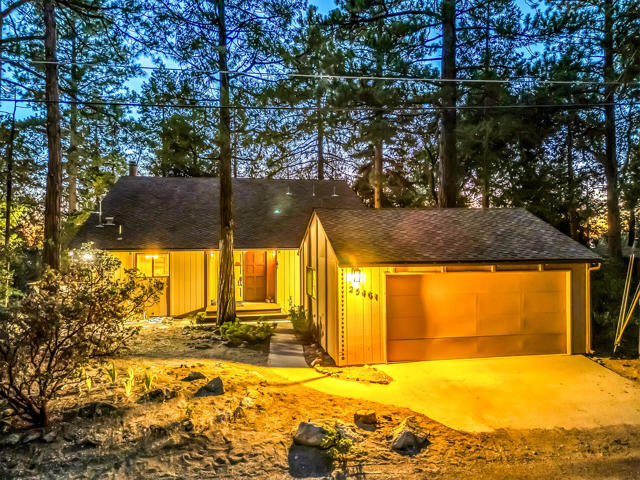 25461 Shadow Oaks, Idyllwild CA: https://media.crmls.org/mediaz/5ee4b591-286a-4cba-8291-3f0a189d9c15.jpg
