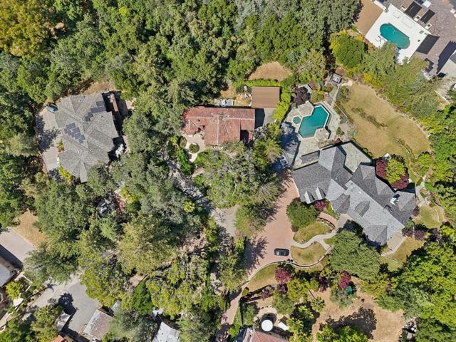18211 Saratoga Los Gatos Road, Monte Sereno CA: https://media.crmls.org/mediaz/5ee4bcdd-abb2-40b0-bc68-6223b1470ea3.jpg