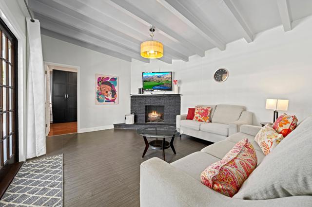 515 N Calle Marcus, Palm Springs CA: https://media.crmls.org/mediaz/5ee4f5b5-8d00-4030-940f-40b5f8ebd04d.jpg