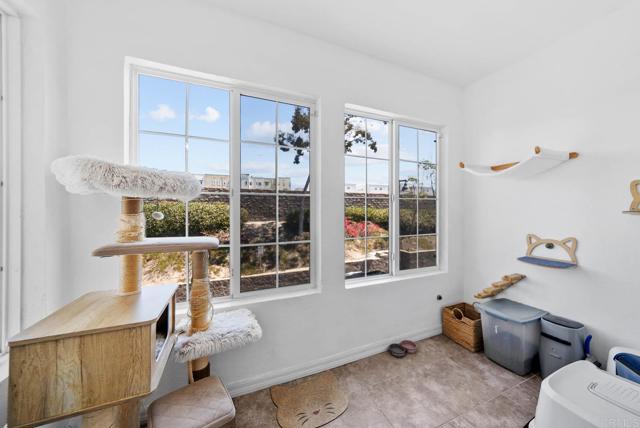 Detail Gallery Image 6 of 29 For 1452 Canvas Dr #1,  Chula Vista,  CA 91913 - 2 Beds | 2 Baths