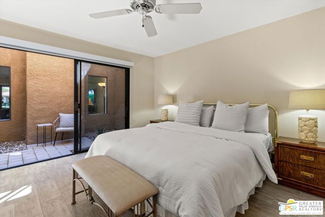 34 Camino Arroyo Place, Palm Desert CA: https://media.crmls.org/mediaz/5ee58472-29bc-4013-8a53-a7ee61827dc6.jpg