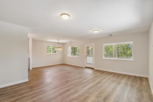 24895 Skyland Road, Los Gatos CA: https://media.crmls.org/mediaz/5ee7773d-681c-4af1-aaaf-a810f54eb73e.jpg