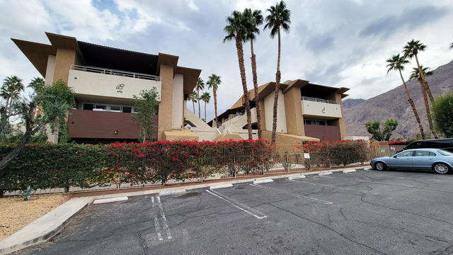 Image 44 of 46 For 467 Calle El Segundo  D20