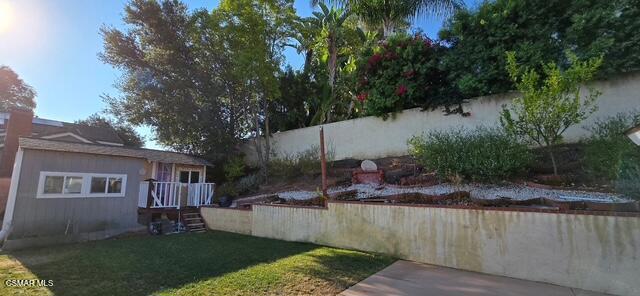 90 Lupe Avenue, Newbury Park CA: https://media.crmls.org/mediaz/5ee92ce6-1b64-4d5c-a5b2-6582bbf2c725.jpg