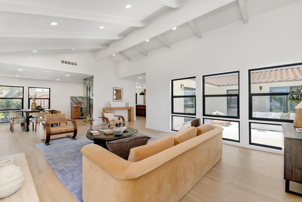 8838 La Jolla Scenic Drive - photo 16