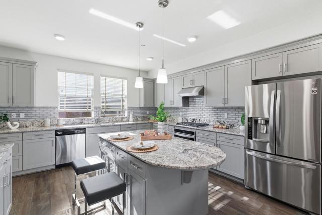 24548 Autumn Mist Way, Hayward CA: https://media.crmls.org/mediaz/5ee99995-4d62-42eb-8ac0-c09ee30ede7c.jpg