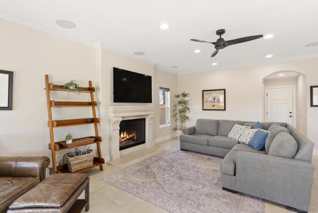 Image 19 of 61 For 18658 Locksley St