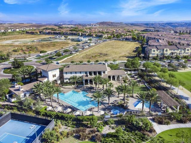Detail Gallery Image 30 of 39 For 1345 Santa Diana Rd #2,  Chula Vista,  CA 91913 - 4 Beds | 3/1 Baths