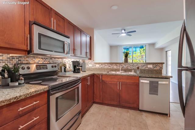 253 10Th Ave, San Diego CA: https://media.crmls.org/mediaz/5eead5ee-d455-4cd4-865e-c88b0d65f58b.jpg