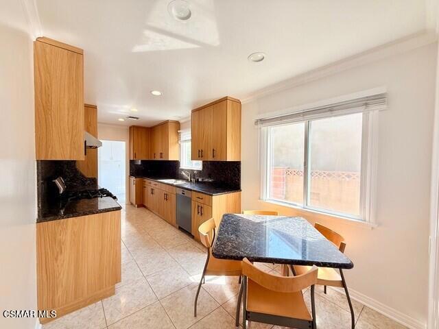 13628 Addison Street, Sherman Oaks CA: https://media.crmls.org/mediaz/5eeb7ab1-db41-4df4-b059-ef2bc682a448.jpg