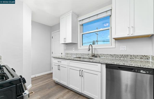 Image 3 of 22 For 105 Hermosa Ave