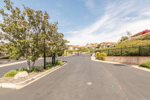 Detail Gallery Image 33 of 33 For 1114 N Crescent Ridge, Fallbrook,  CA 92028 - 2 Beds | 2 Baths