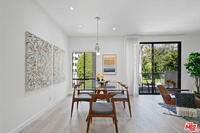 1140 Alta Loma Road, West Hollywood CA: https://media.crmls.org/mediaz/5eec5436-f24a-4d42-a094-9c7e970906dc.jpg