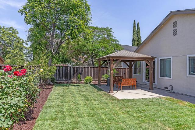 4463 Park Sommers Way, San Jose CA: https://media.crmls.org/mediaz/5eec76b0-362c-439e-b109-cb2a102be8a2.jpg