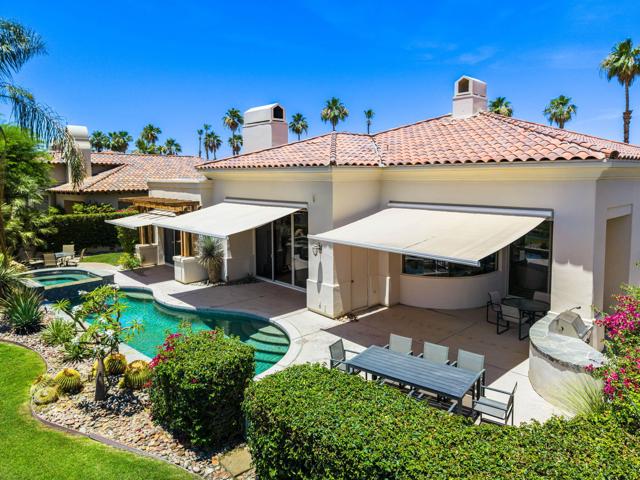 945 Hawk Hill Trail, Palm Desert CA: https://media.crmls.org/mediaz/5eecf524-1078-463f-bc53-eecde4154f41.jpg