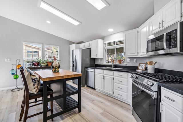 Detail Gallery Image 1 of 1 For 525 W El Norte Pkwy #156,  Escondido,  CA 92026 - 3 Beds | 2 Baths