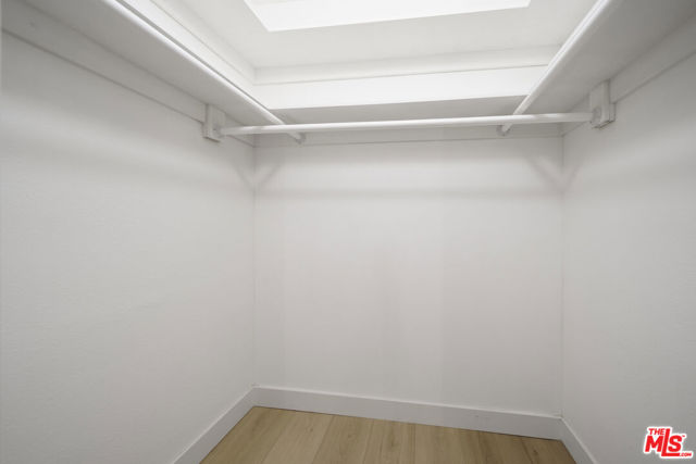 421 S La Fayette Park Place, Los Angeles CA: https://media.crmls.org/mediaz/5eecfbfb-72e6-4d48-bd5f-23152fd08d17.jpg