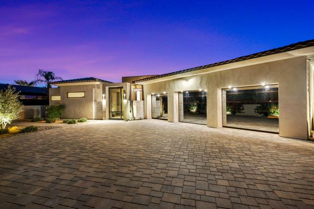 77300 Coyote Creek, Indian Wells CA: https://media.crmls.org/mediaz/5eed8be2-0d2d-4aa8-a146-ee740fccab75.jpg