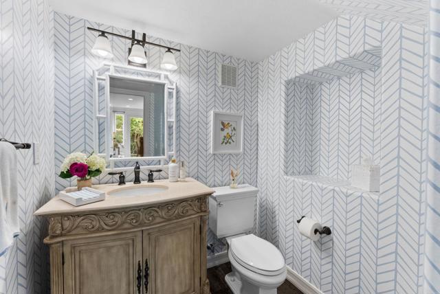 5158 Steinbeck Ct, Carlsbad CA: https://media.crmls.org/mediaz/5eedd3c4-1abe-4770-b2d0-87caa20f1706.jpg