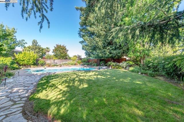 260 Mara Pl, San Ramon CA: https://media.crmls.org/mediaz/5eee192d-ceea-4703-86a6-7831dff68aab.jpg