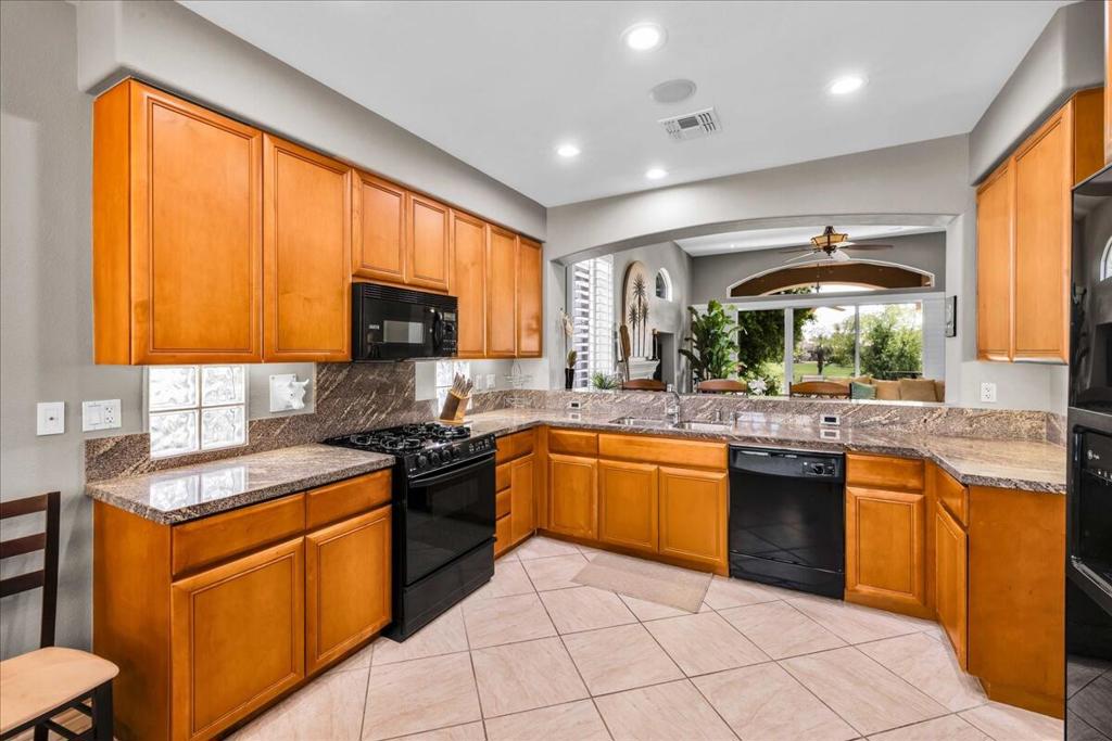 MLS #219137555DA image #13