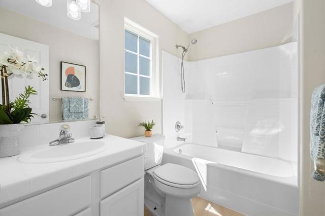 4220 Ramshall Place, Santa Clara CA: https://media.crmls.org/mediaz/5eee59d0-ec42-4de7-b795-4258fe861aa7.jpg