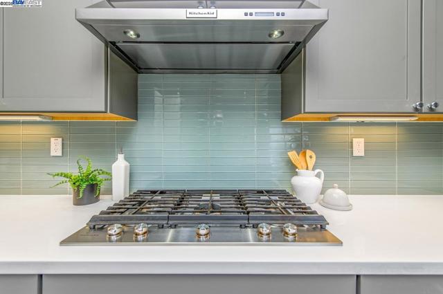 7018 Stags Leap Ln, Dublin CA: https://media.crmls.org/mediaz/5eeed8e0-3a8d-4c82-8a10-741c54c038d2.jpg