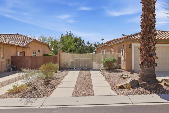 895 Ventana, Palm Springs, CA 92262
