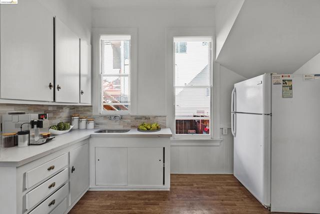 Downstairs kitchen - virtual staging