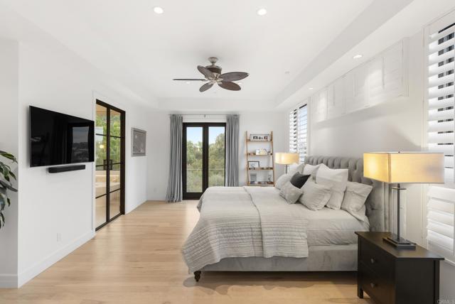 Detail Gallery Image 9 of 22 For 318 S Nardo, Solana Beach,  CA 92075 - 7 Beds | 7/1 Baths
