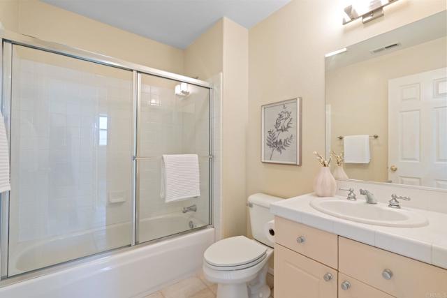 Detail Gallery Image 21 of 56 For 6181 Sunset Crest Way, San Diego,  CA 92121 - 4 Beds | 3 Baths