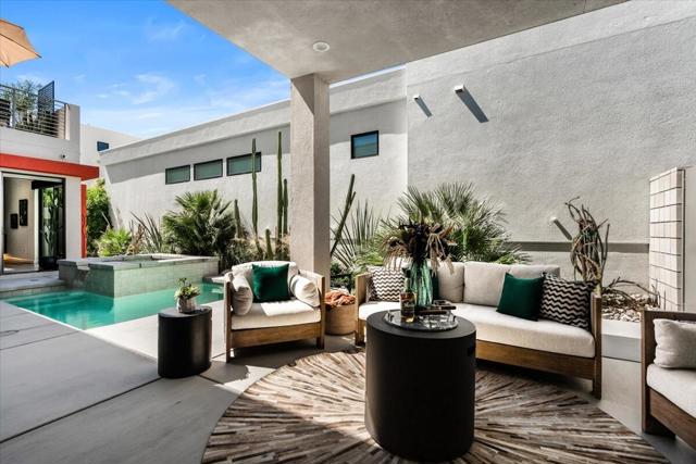 143 Obsidian Loop N, Palm Springs, CA 92264