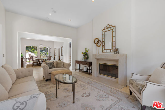 1607 Beverly Drive, Beverly Hills, California 90210, 4 Bedrooms Bedrooms, ,4 BathroomsBathrooms,Single Family Residence,For Sale,Beverly,23308345