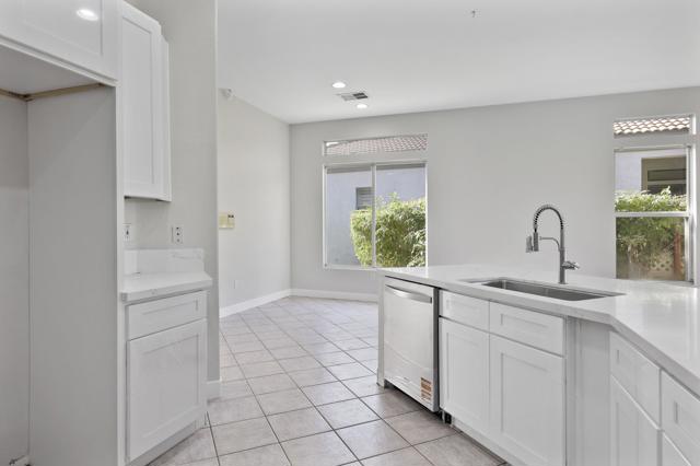44584 S Heritage Palms Drive, Indio CA: https://media.crmls.org/mediaz/5ef3b124-0527-4551-8dcb-90f59a6d9d21.jpg