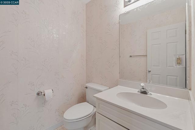 2435 Lunada Ln, Alamo CA: https://media.crmls.org/mediaz/5ef3b47f-90de-44a4-9b34-b91af752da83.jpg