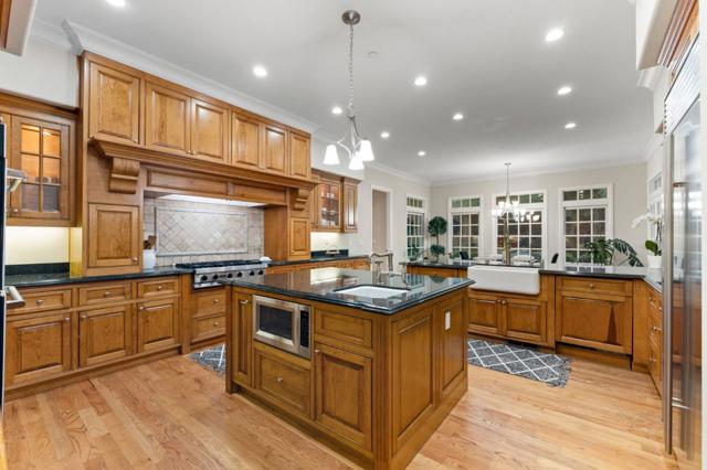 9560 Via Del Oro, Gilroy CA: https://media.crmls.org/mediaz/5ef4f12a-475f-4eca-9a6d-d0f428a7682c.jpg