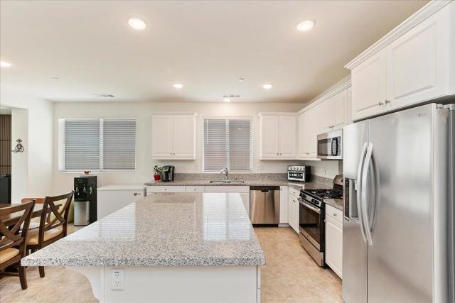 82685 Burnette Drive, Indio CA: https://media.crmls.org/mediaz/5ef585b4-0e99-4c7e-95c9-8a8f65208321.jpg