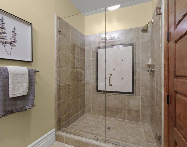 286 Mountain Laurel Lane, Los Gatos CA: https://media.crmls.org/mediaz/5ef5e179-e6c0-4dca-b7c8-8a645dd86e77.jpg